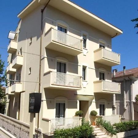 Residence Caterina カットーリカ エクステリア 写真