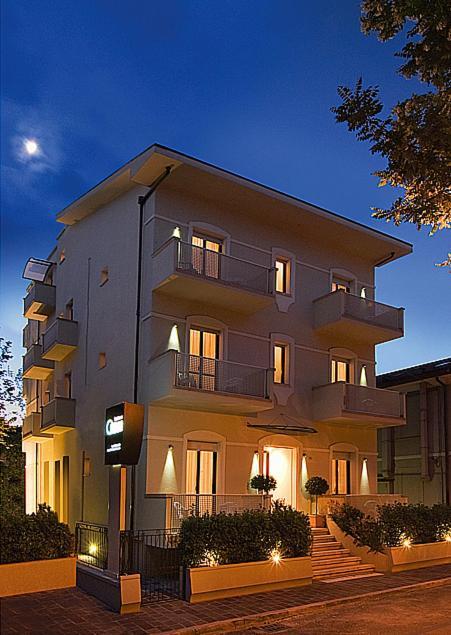 Residence Caterina カットーリカ エクステリア 写真