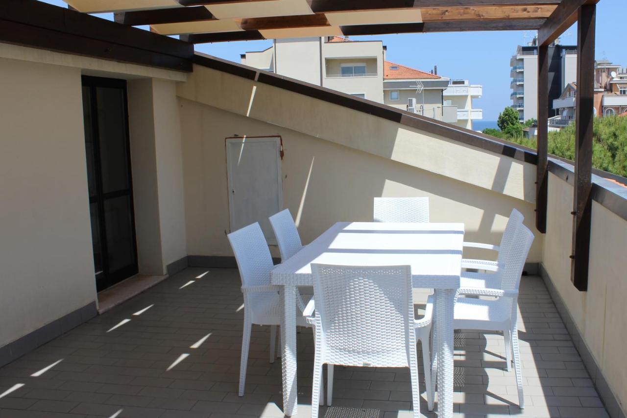 Residence Caterina カットーリカ エクステリア 写真